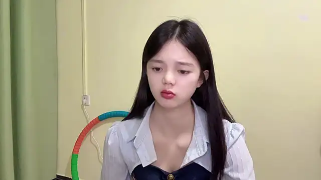 Nicole-13 online show from 12, 11, 2025