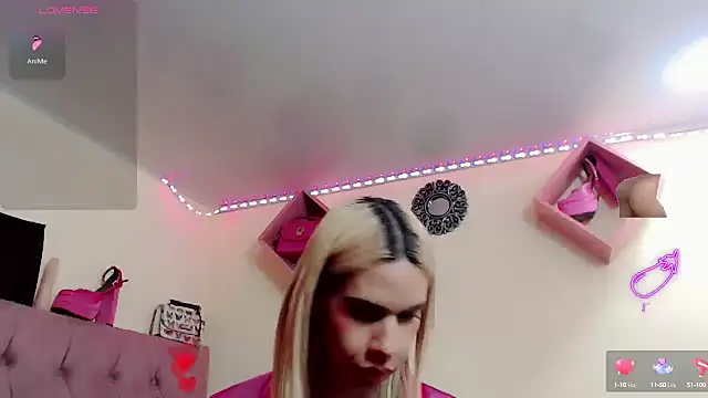 Snapshot of Percy-99 chatting on 19, 9, 2025 Percy-99 online show from 19, 9, 2025