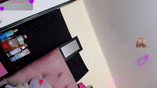 Snapshot of Percy-99 chatting on 2, 10, 2025 Percy-99 online show from 2, 10, 2025