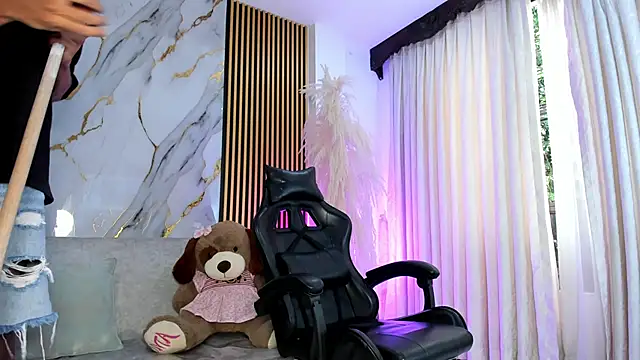 JulienSaint online show from 5, 12, 2025