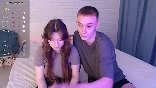 Snapshot of Blushing_couple chatting on 19, 9, 2025 Blushing couple online show from 19, 9, 2025