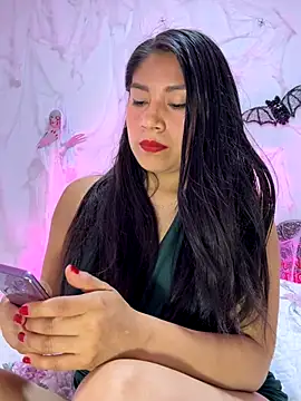 Snapshot of Ariana2017 chatting on 29, 10, 2025 Ariana2017 online show from 29, 10, 2025