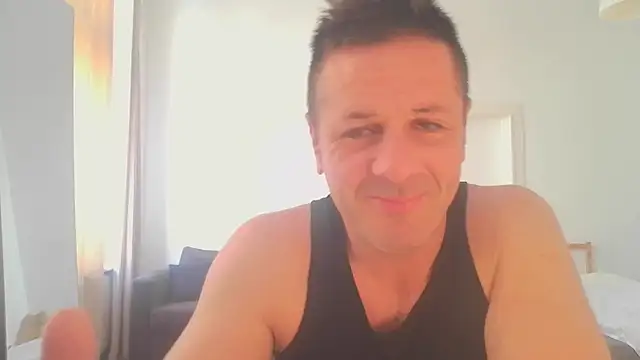 Snapshot of SwimAround2025 chatting on 21, 7, 2026 SwimAround2025 online show from 21, 7, 2026