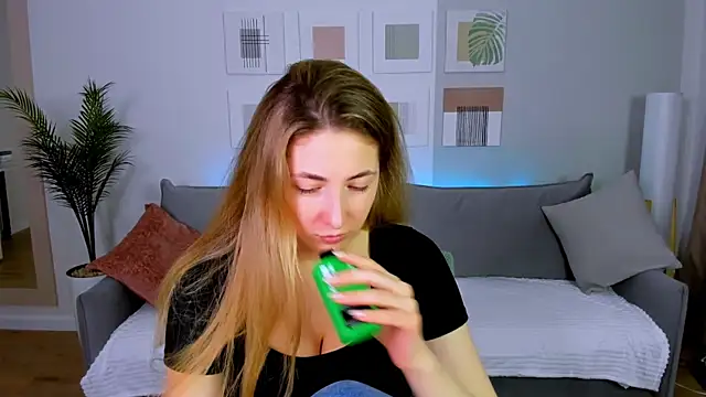 SensitiveSooul online show from 15, 4, 2026