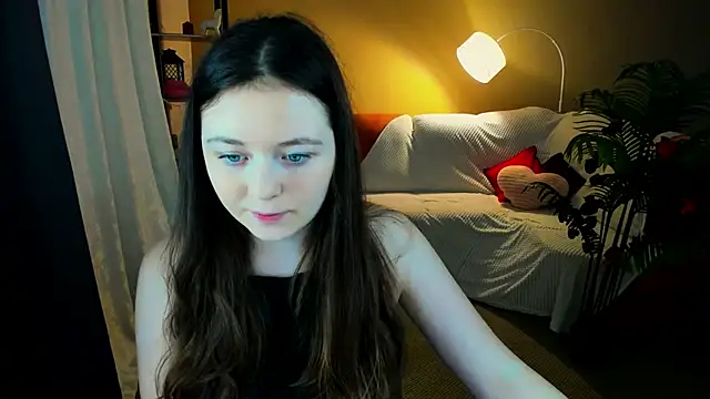 Snapshot of AlluringLookk chatting on 13, 2, 2026 AlluringLookk online show from 13, 2, 2026