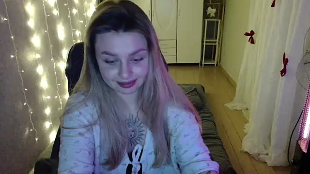 AngelicaHollywood online show from 21, 12, 2025