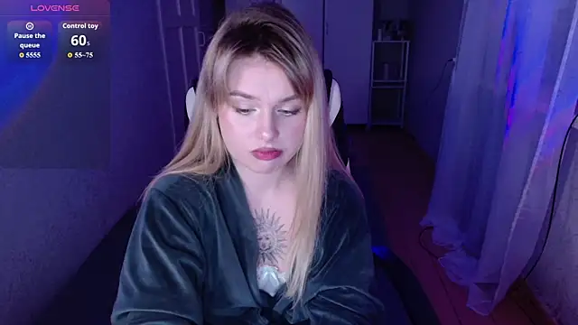 AngelicaHollywood online show from 25, 3, 2026