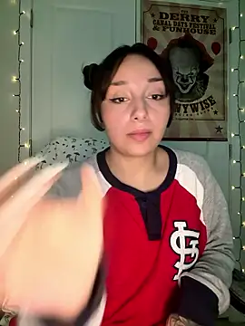 Snapshot of CharmingMaddie chatting on 8, 1, 2026 CharmingMaddie online show from 8, 1, 2026