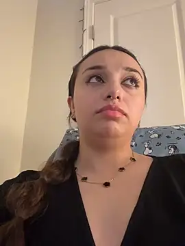 Snapshot of CharmingMaddie chatting on 11, 2, 2026 CharmingMaddie online show from 11, 2, 2026