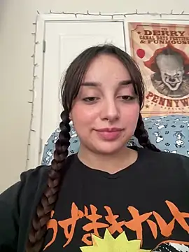 Snapshot of CharmingMaddie chatting on 11, 2, 2026 CharmingMaddie online show from 11, 2, 2026