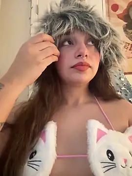 Snapshot of CharmingMaddie chatting on 2, 3, 2026 CharmingMaddie online show from 2, 3, 2026