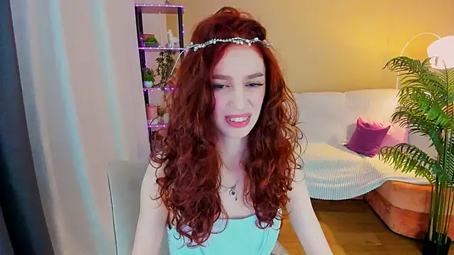 ChristinaConteeree online show from 16, 10, 2025