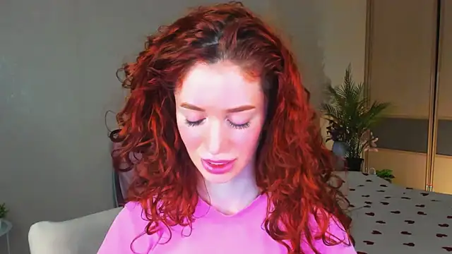 Snapshot of ChristinaConteeree chatting on 11, 7, 2026 ChristinaConteeree online show from 11, 7, 2026