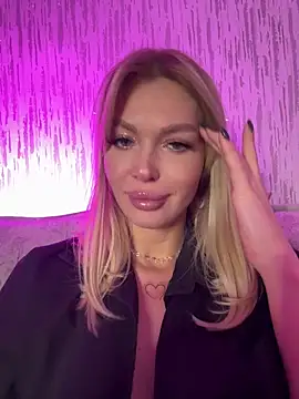 Snapshot of miss_veroNika chatting on 27, 11, 2025 miss veroNika online show from 27, 11, 2025