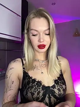 Snapshot of miss_veroNika chatting on 14, 12, 2025 miss veroNika online show from 14, 12, 2025