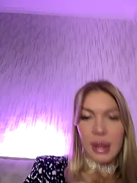 Snapshot of miss_veroNika chatting on 16, 12, 2025 miss veroNika online show from 16, 12, 2025