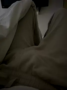 Snapshot of Frankieyyy1 chatting on 16, 11, 2025 Frankieyyy1 online show from 16, 11, 2025