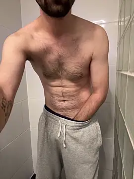 Snapshot of Frankieyyy1 chatting on 23, 11, 2025 Frankieyyy1 online show from 23, 11, 2025