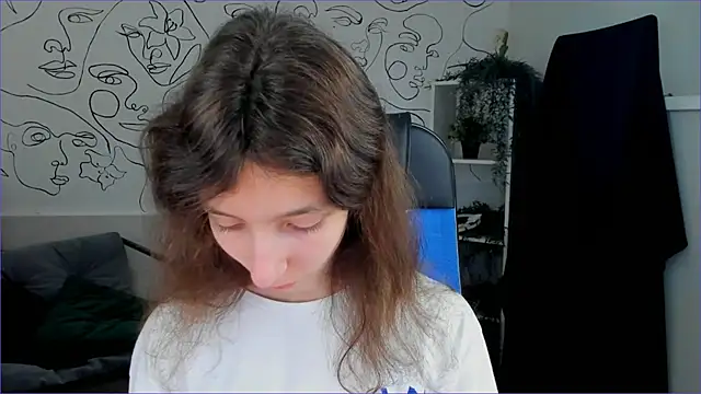 EmmanuellBrown online show from 1, 10, 2025