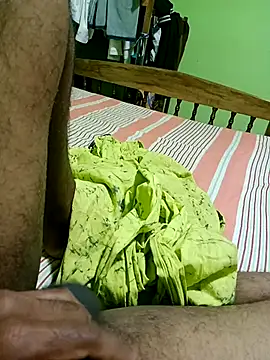 Snapshot of hotblack7 chatting on 28, 11, 2025 hotblack7 online show from 28, 11, 2025