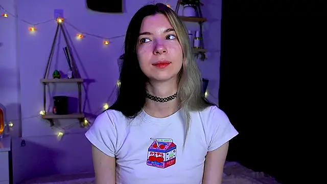 EmmieBlade online show from 15, 10, 2025