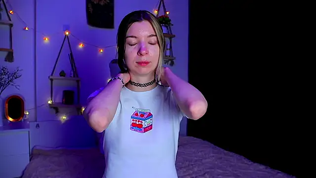 EmmieBlade online show from 18, 10, 2025