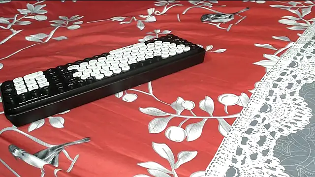 angelainparis28 online show from 11, 9, 2025