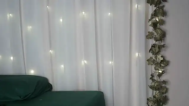 angelainparis28 online show from 2, 10, 2025