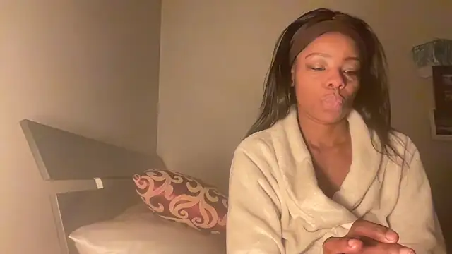 Peachyz69 online show from 15, 2, 2026