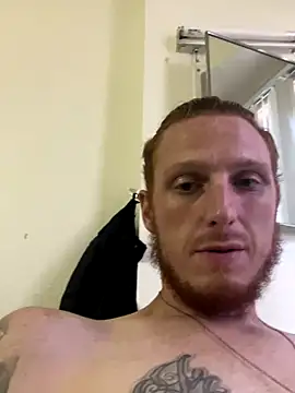 Snapshot of BIGxRED chatting on 15, 9, 2025 BIGxRED online show from 15, 9, 2025