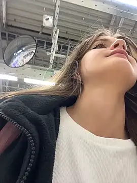 Snapshot of KittyQueeny chatting on 23, 9, 2025 KittyQueeny online show from 23, 9, 2025