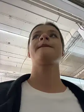 Snapshot of KittyQueeny chatting on 25, 9, 2025 KittyQueeny online show from 25, 9, 2025