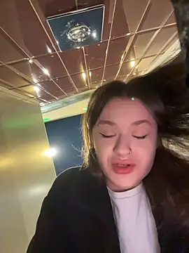 Snapshot of KittyQueeny chatting on 16, 10, 2025 KittyQueeny online show from 16, 10, 2025