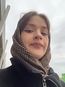 Snapshot of KittyQueeny chatting on 23, 10, 2025 KittyQueeny online show from 23, 10, 2025