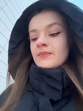 Snapshot of KittyQueeny chatting on 14, 12, 2025 KittyQueeny online show from 14, 12, 2025