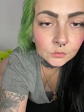 ninabobina666 online show from 10, 9, 2025