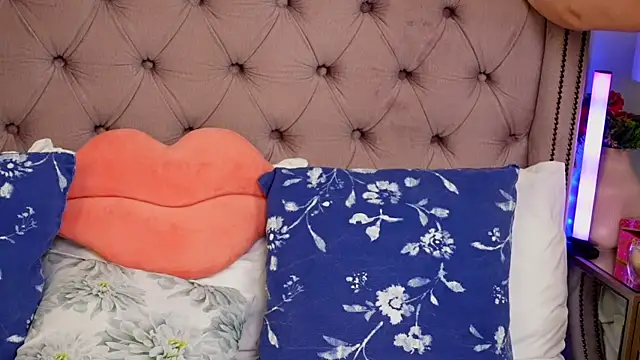 JenniferLovve online show from 30, 3, 2026