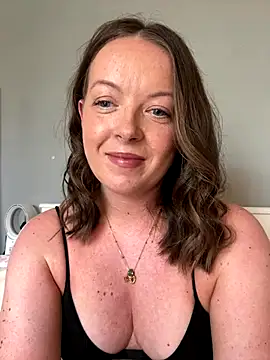 Snapshot of ScottishGymBunny chatting on 4, 11, 2025 ScottishGymBunny online show from 4, 11, 2025