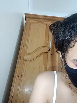 Snapshot of ghadiraa chatting on 12, 10, 2025 ghadiraa online show from 12, 10, 2025