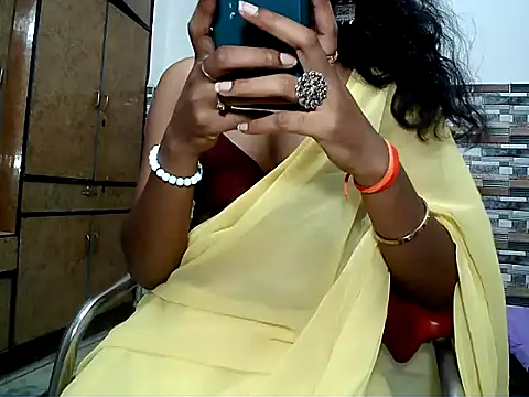 HOT AARVI11 online show from 11, 9, 2025