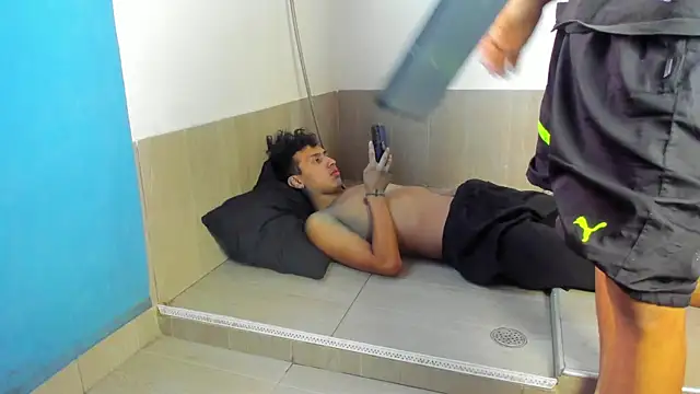 Snapshot of spicy_adonhis chatting on 2, 11, 2025 spicy adonhis online show from 2, 11, 2025