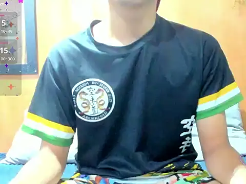 spicy adonhis online show from 13, 4, 2026