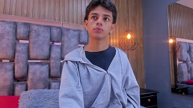 owen  johnson online show from 25, 4, 2026