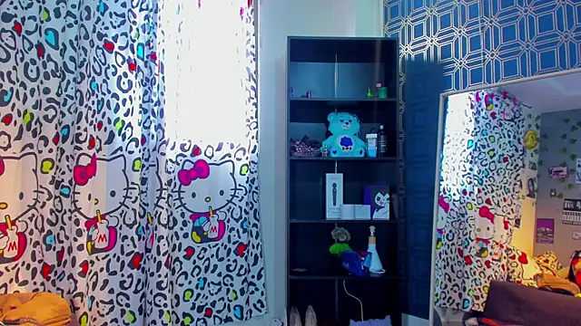 Snapshot of thania_777 chatting on 31, 10, 2025 thania 777 online show from 31, 10, 2025