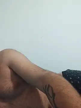 Snapshot of Ynsemr chatting on 28, 9, 2025 Ynsemr online show from 28, 9, 2025