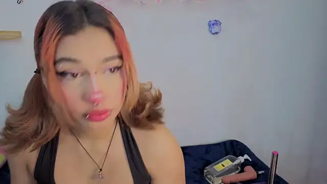 zoelight18 online show from 2, 11, 2025