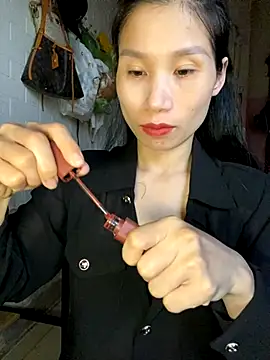 MinHiNi online show from 2, 10, 2025