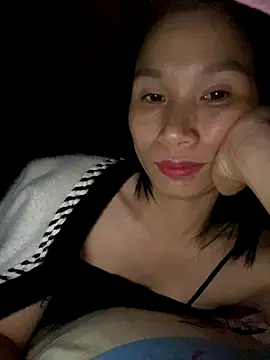 MinHiNi online show from 10, 11, 2025