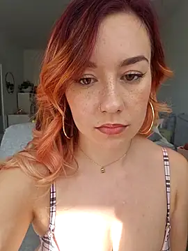 LucyxLou online show from 6, 3, 2026