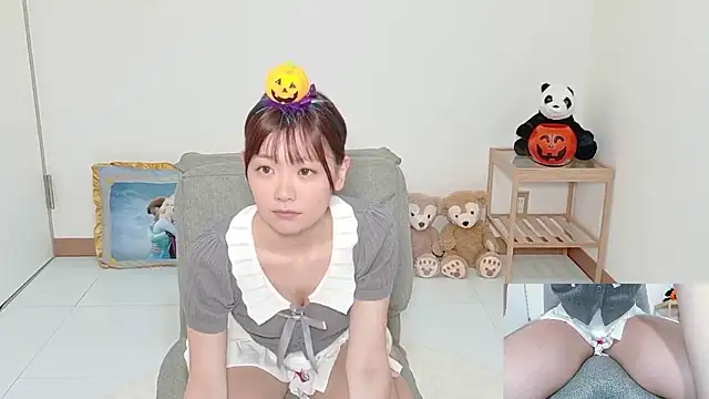 Snapshot of yuzukichi_jp chatting on 29, 10, 2025 yuzukichi jp online show from 29, 10, 2025